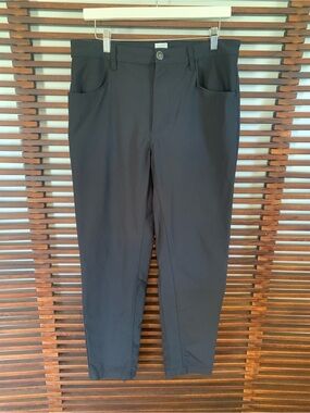 🎉NEW LISTING!🎉all in motion athletic pants